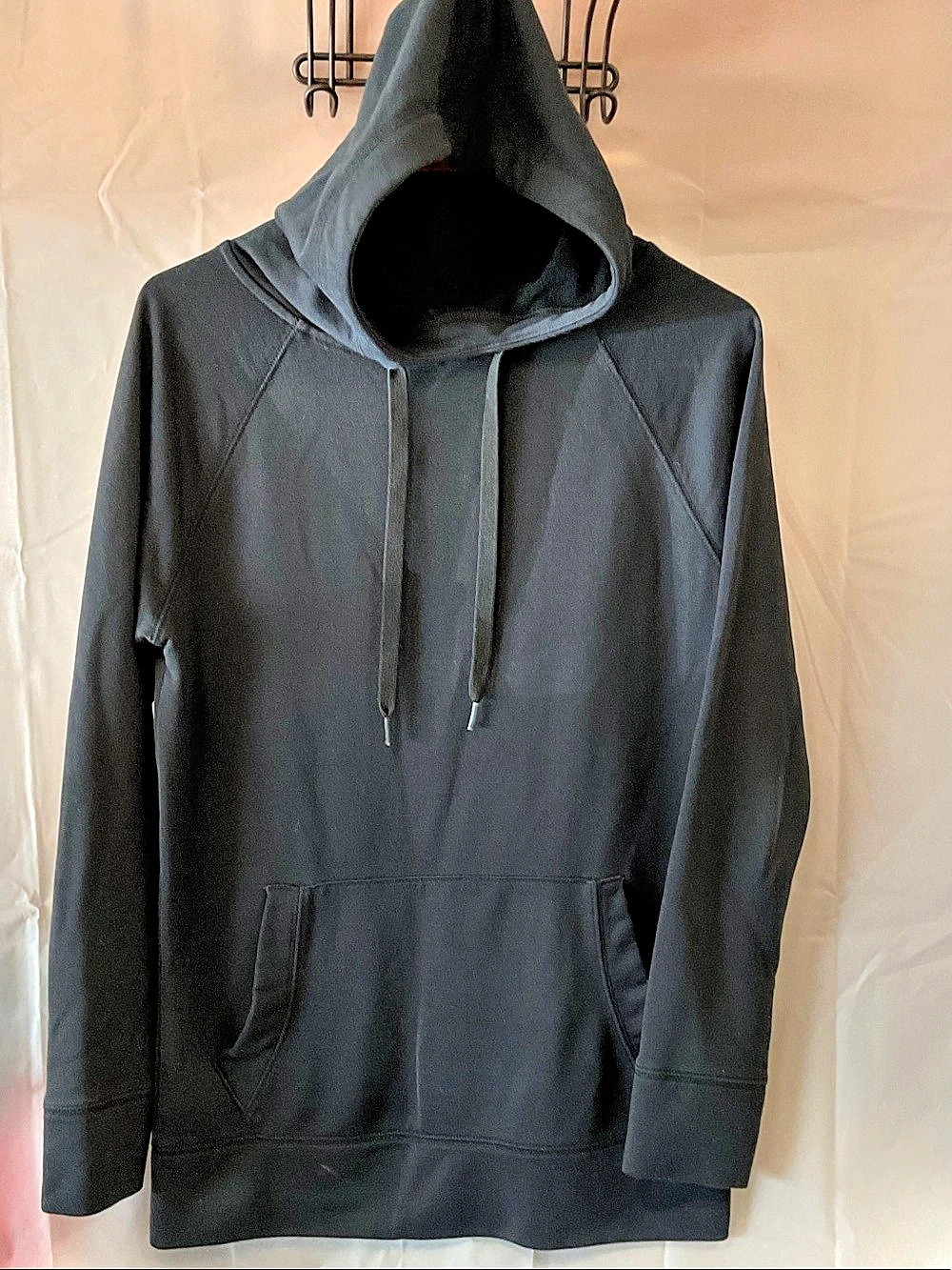 Athleta Women's Pullover Hoodie in Black Size xXS Like New